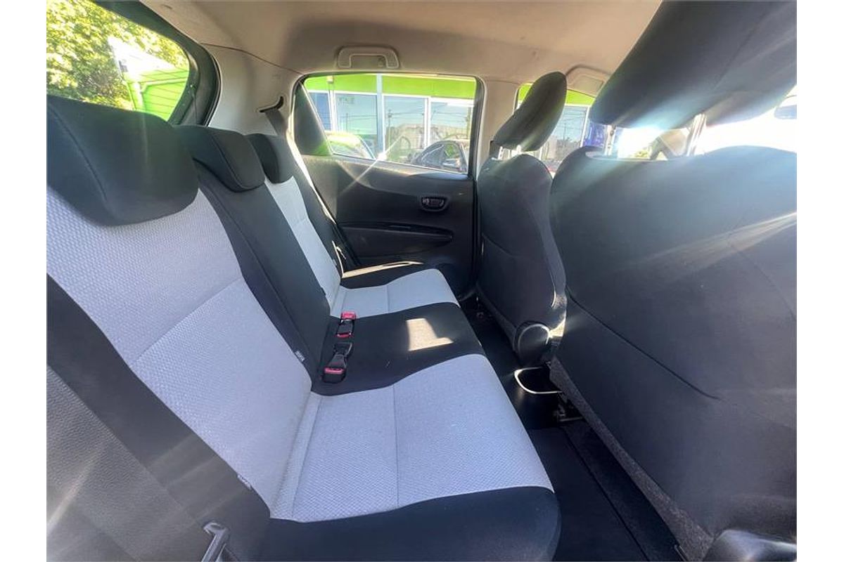 2013 Toyota YARIS YR NCP130R