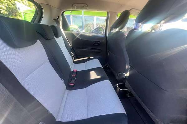 2013 Toyota YARIS YR NCP130R
