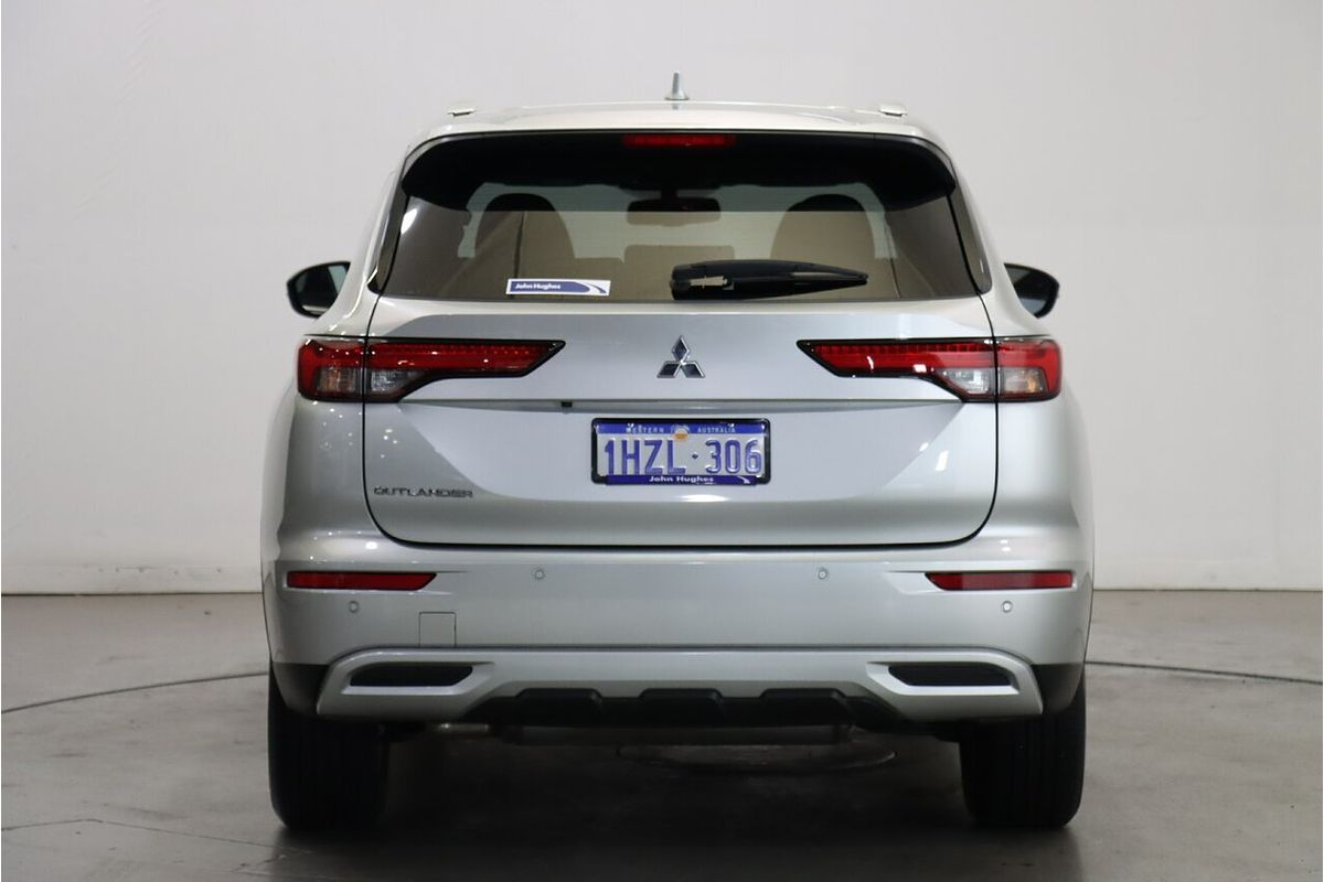 2023 Mitsubishi Outlander LS ZM