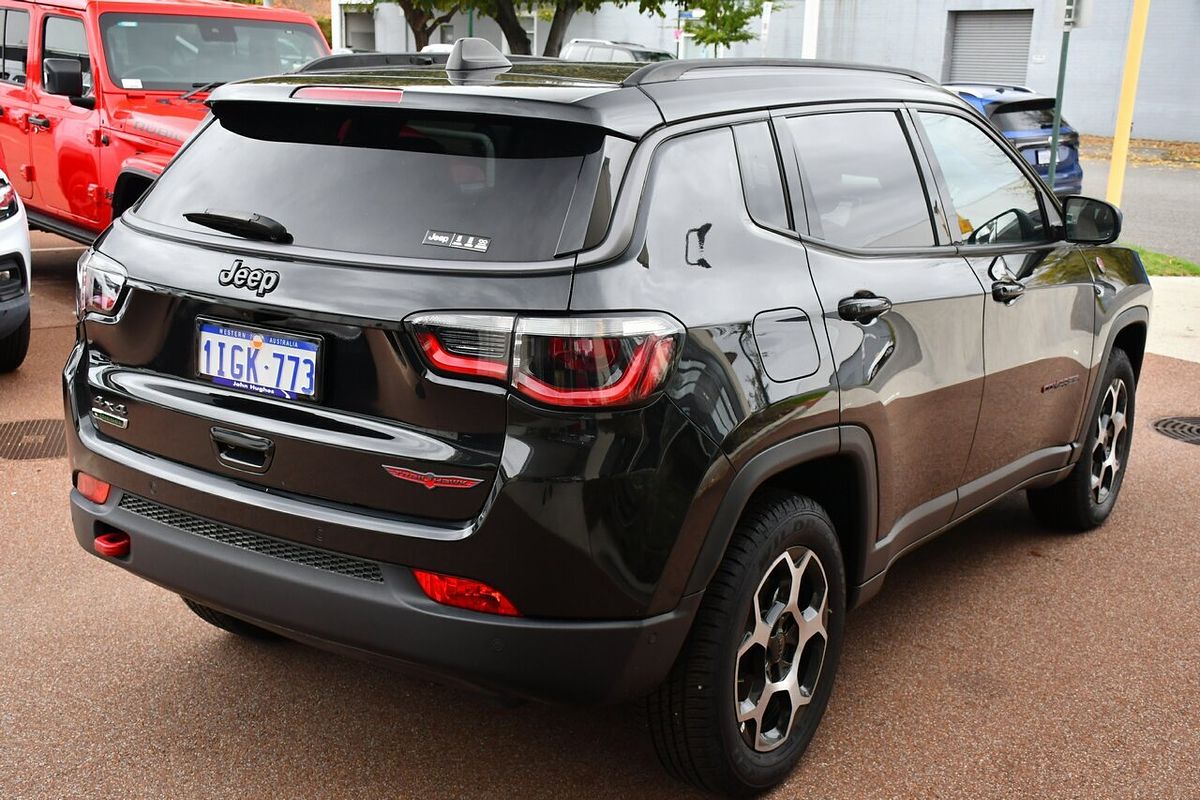 2023 Jeep Compass Trailhawk M6
