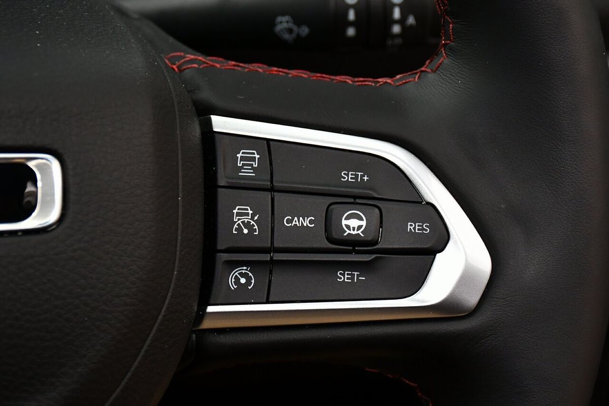 2023 Jeep Compass Trailhawk M6