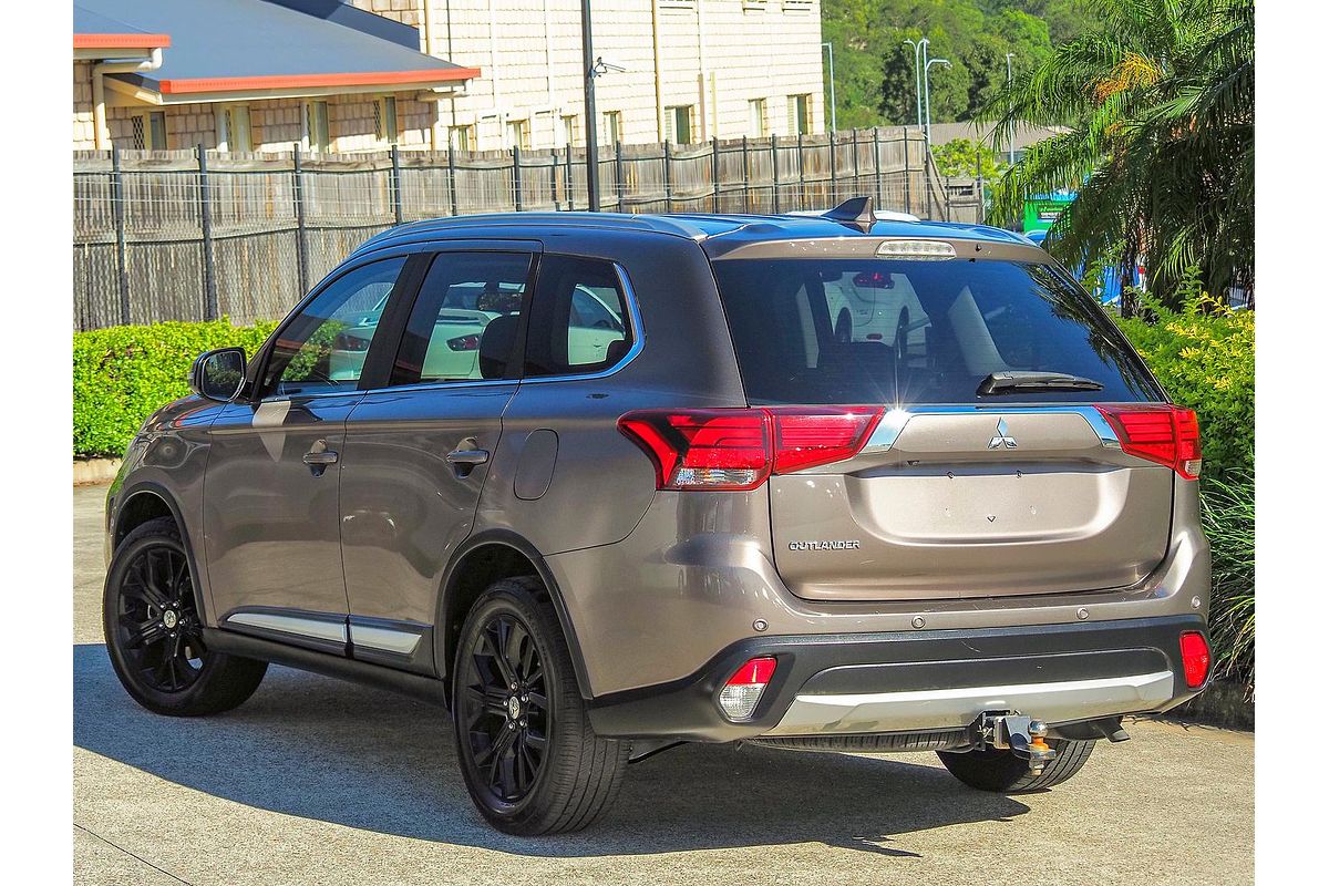 2017 Mitsubishi Outlander LS Safety Pack ZK