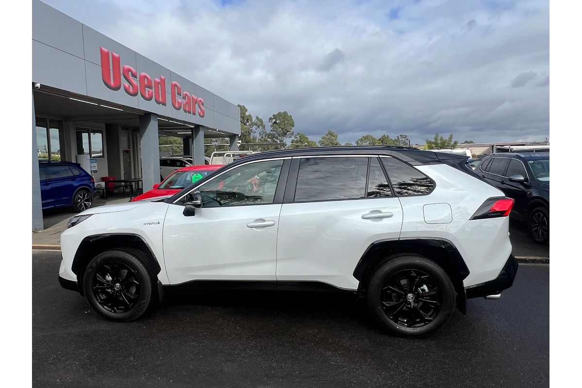 2024 Toyota RAV4 XSE AXAH54R