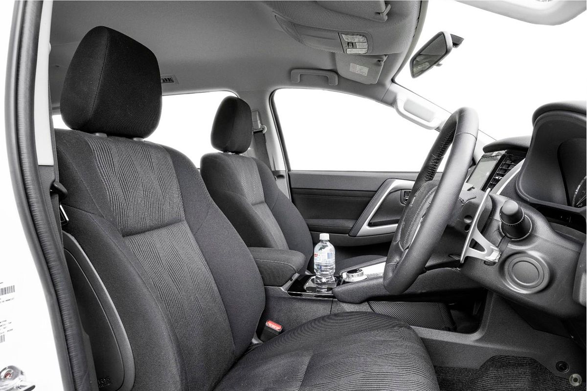 2023 Mitsubishi Pajero Sport GLX QF