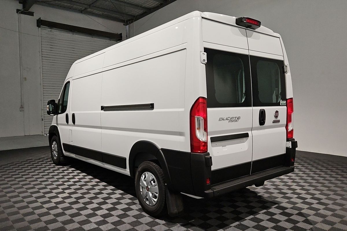 2024 Fiat Ducato Mid Roof LWB Series 9