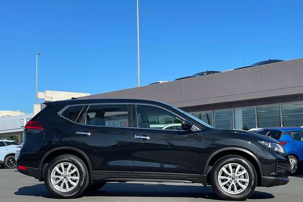 2017 Nissan X-TRAIL ST T32