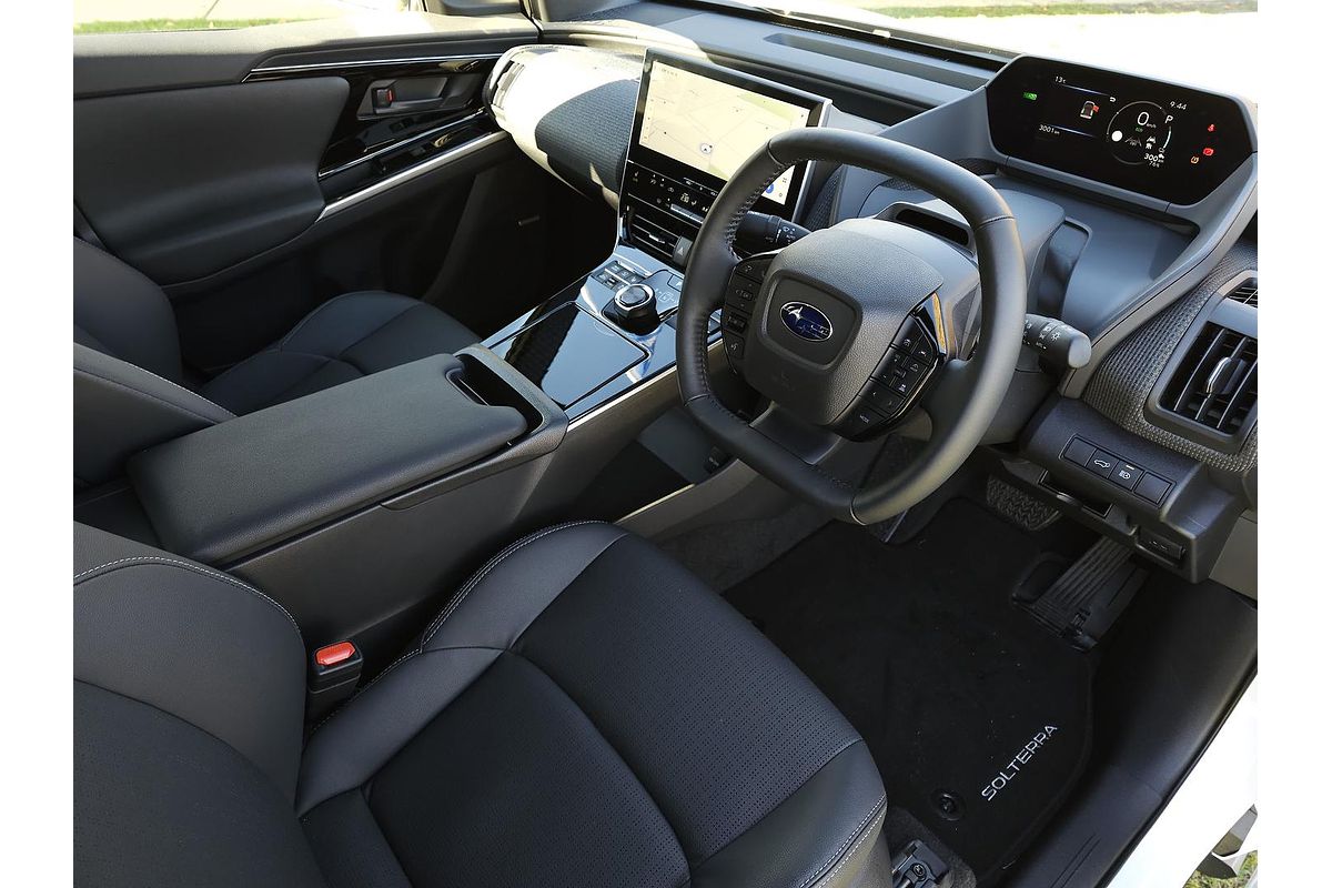 2024 Subaru Solterra AWD Touring E1-1