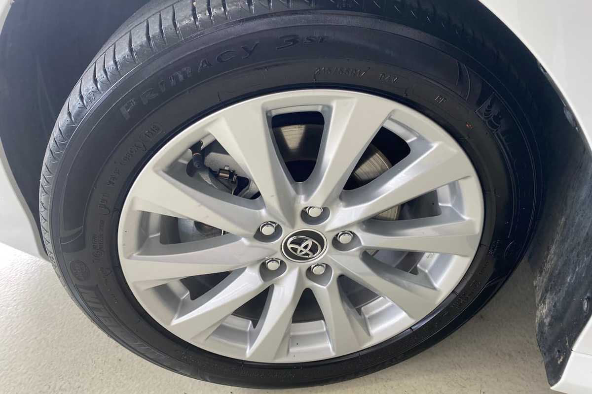 2018 Toyota CAMRY Ascent ASV70R