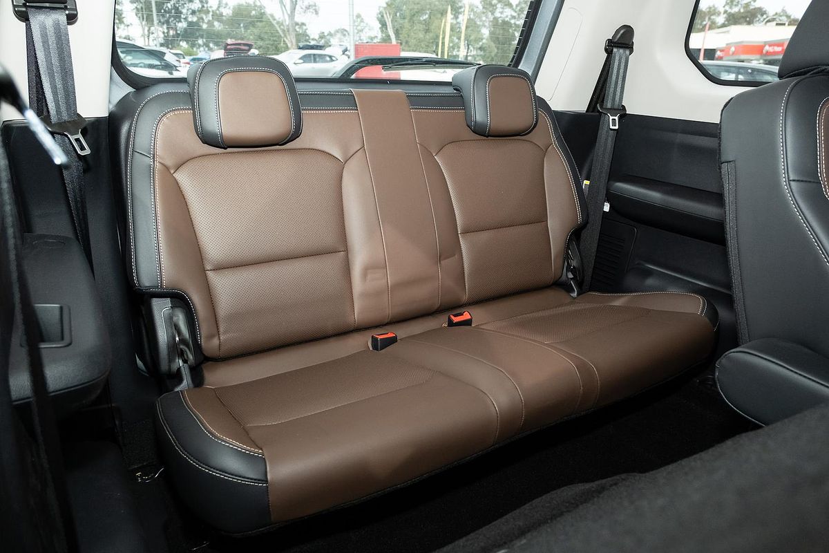 2023 Mahindra Scorpio Z8L