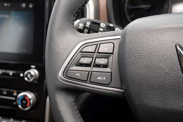 2023 Mahindra Scorpio Z8L