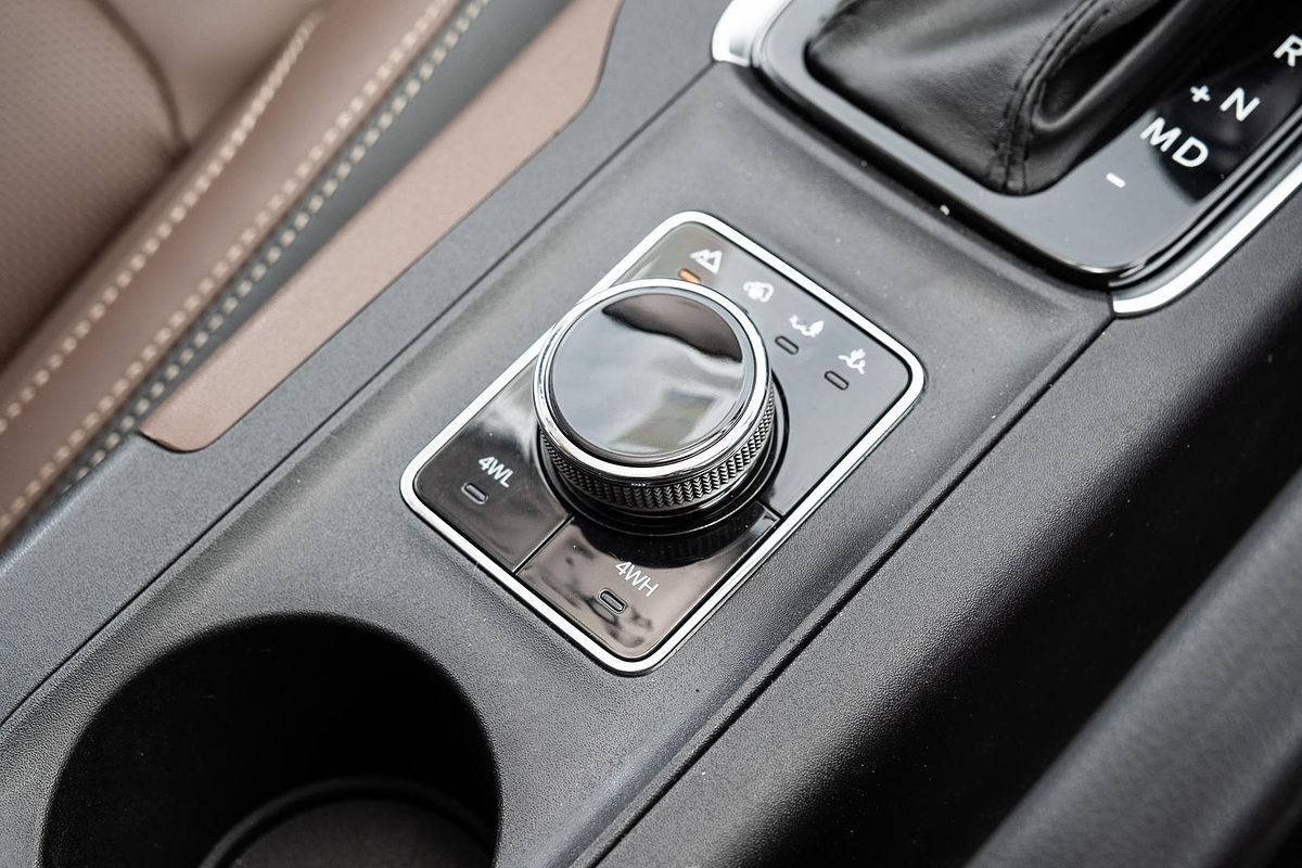 2023 Mahindra Scorpio Z8L