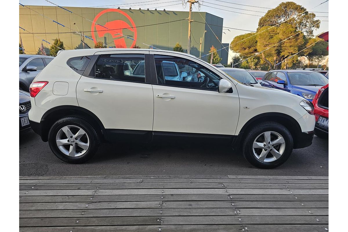 2013 Nissan Dualis ST J10 Series 3