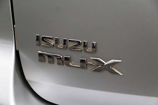 2016 Isuzu MU-X LS-T