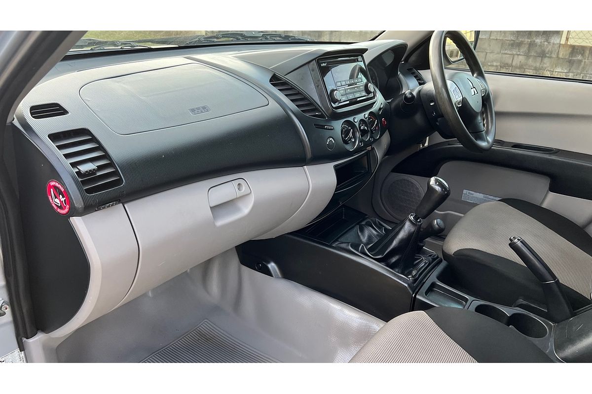 2015 Mitsubishi Triton GLX MN MY15 Rear Wheel Drive