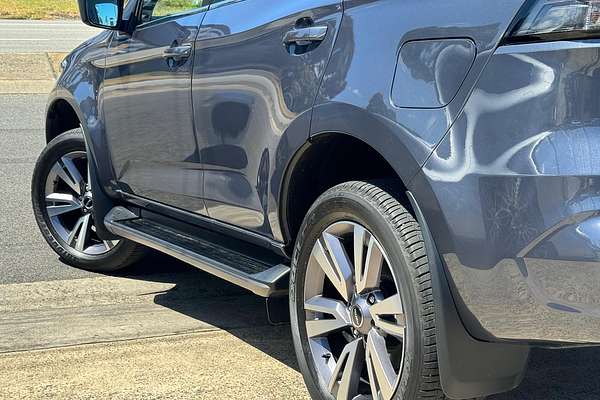 2023 Isuzu MU-X LS-T