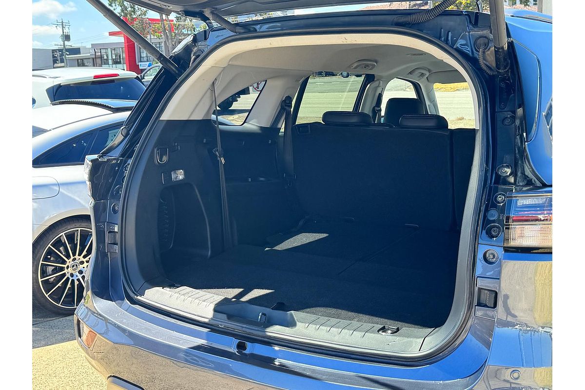 2023 Isuzu MU-X LS-T