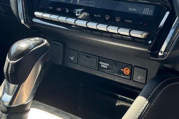 2023 Isuzu MU-X LS-T