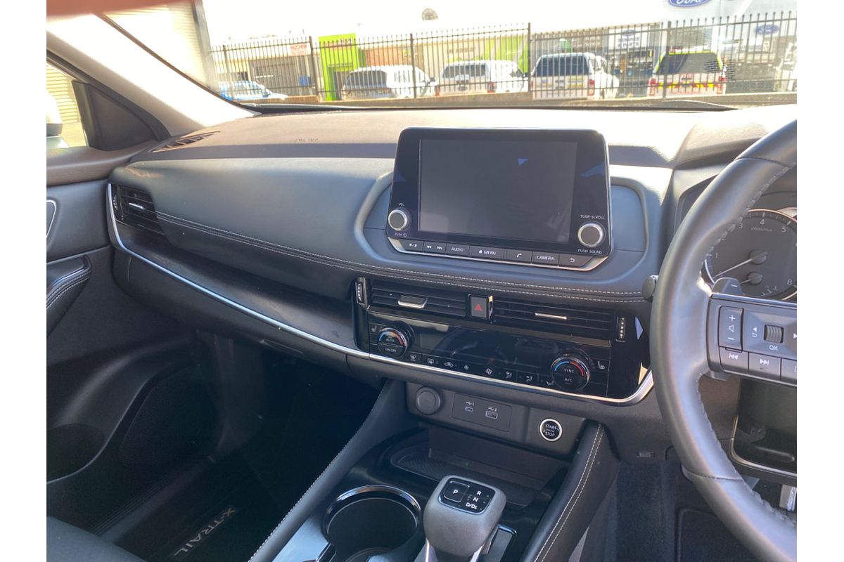 2022 Nissan X-TRAIL ST-L T33
