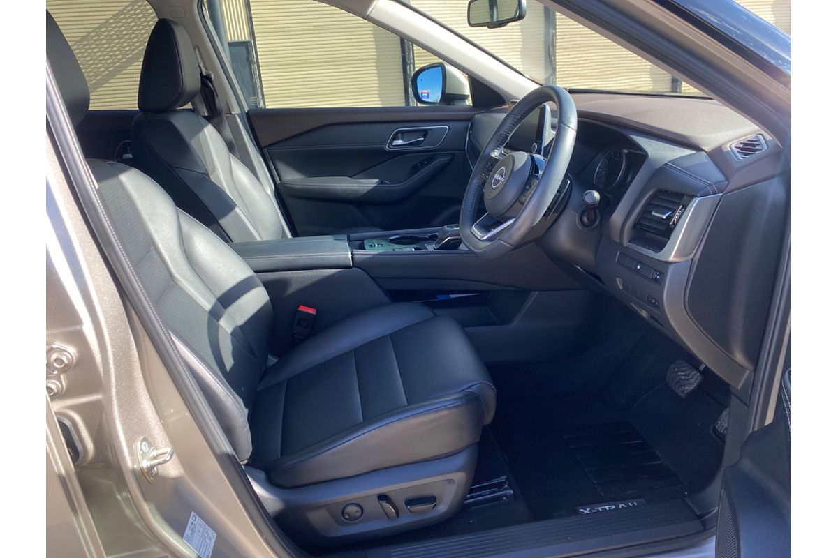 2022 Nissan X-TRAIL ST-L T33