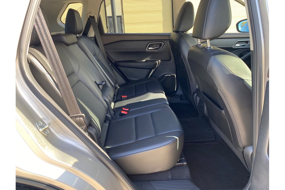 2022 Nissan X-TRAIL ST-L T33
