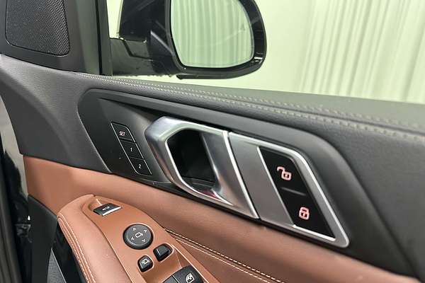 2022 BMW X5 xDrive30d M Sport G05