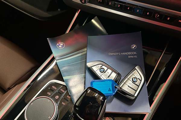 2022 BMW X5 xDrive30d M Sport G05