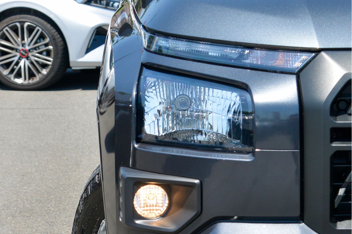 2024 Mitsubishi Triton GLX MV 4X4
