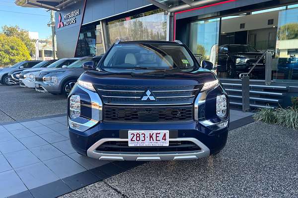 2023 Mitsubishi Outlander Exceed ZM