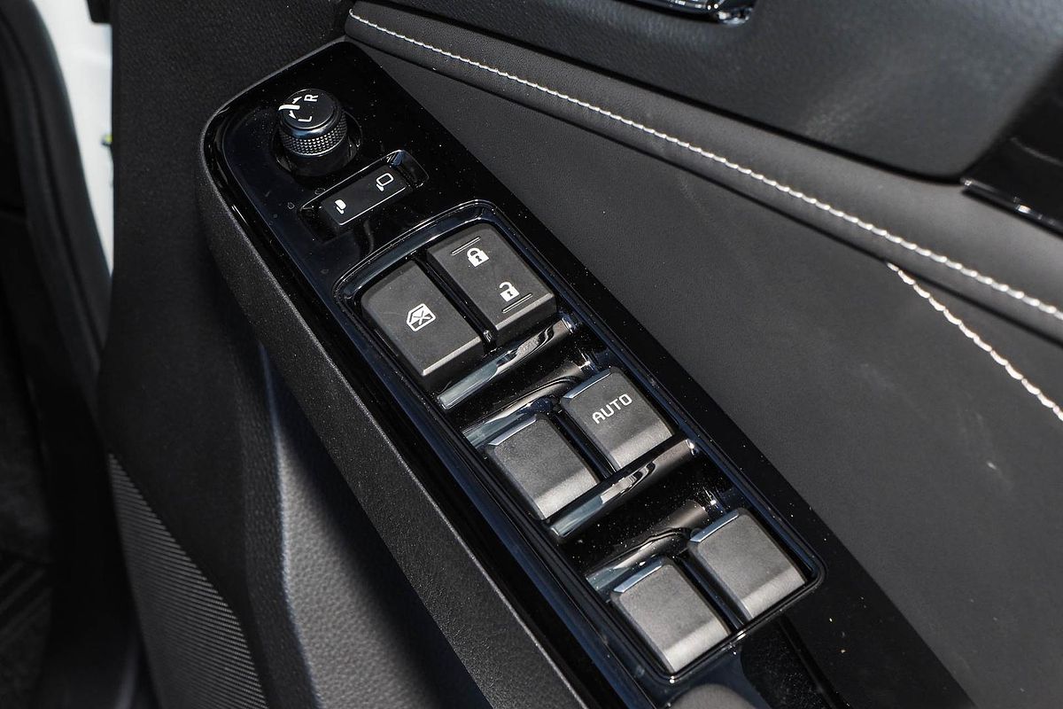 2024 Isuzu MU-X LS-T