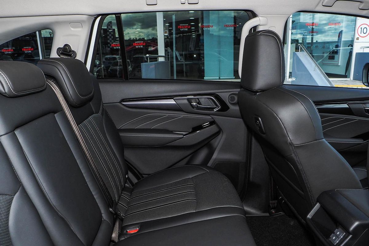 2024 Isuzu MU-X LS-T