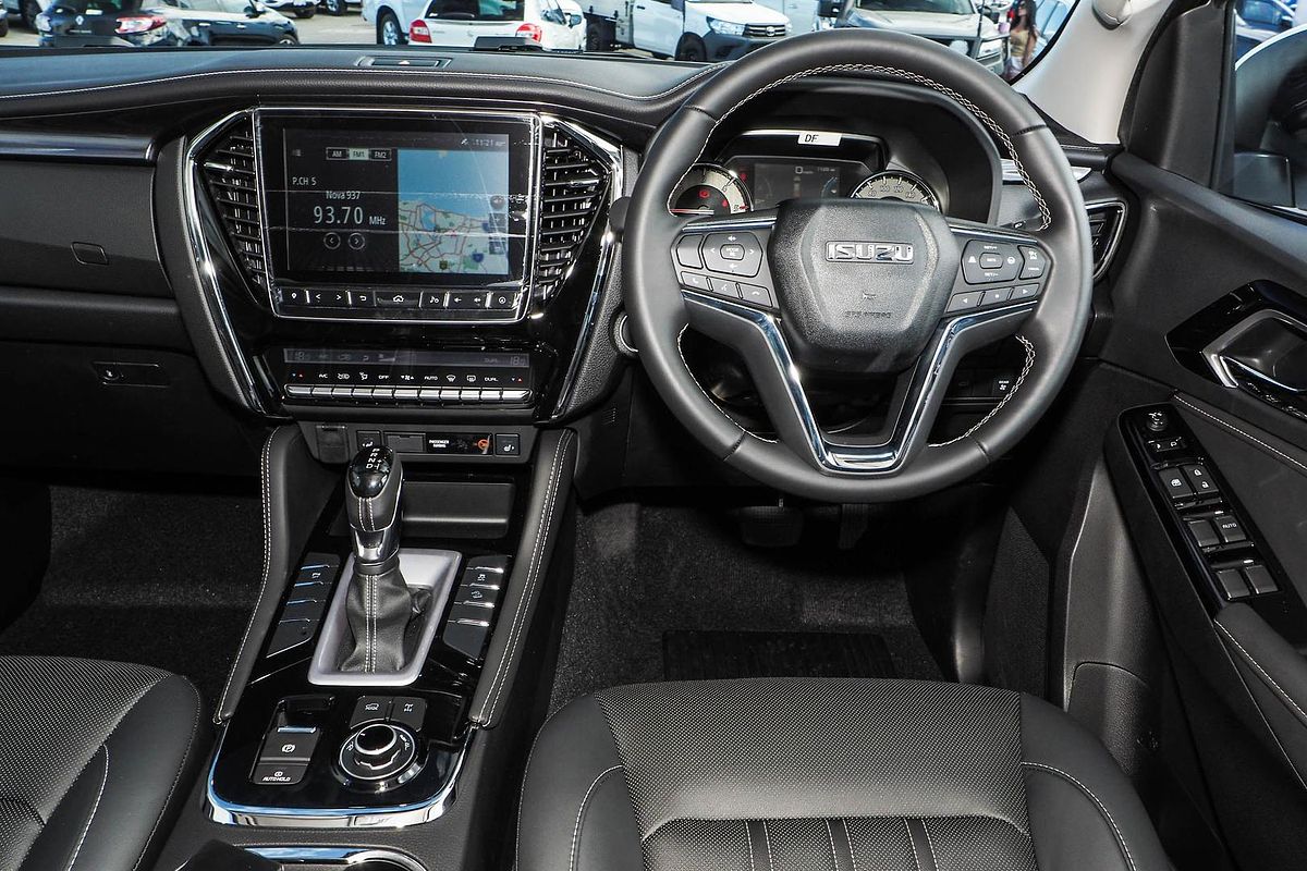 2024 Isuzu MU-X LS-T