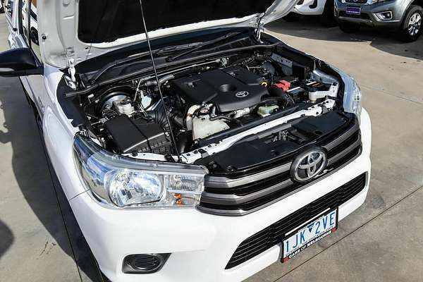 2017 Toyota Hilux SR Double Cab GUN126R 4X4