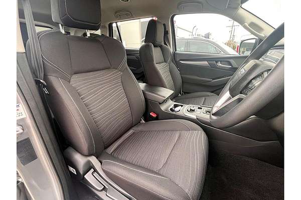 2023 Isuzu MU-X LS-M