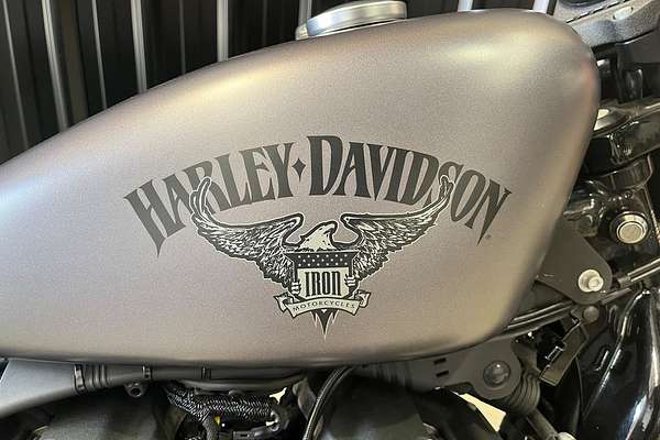 2015 Harley-Davidson SPORTSTER 16 IRON 883