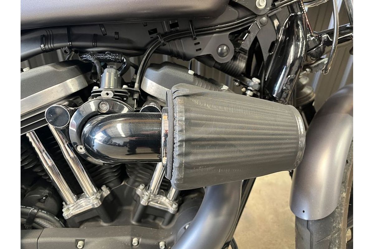 2015 Harley-Davidson SPORTSTER 16 IRON 883
