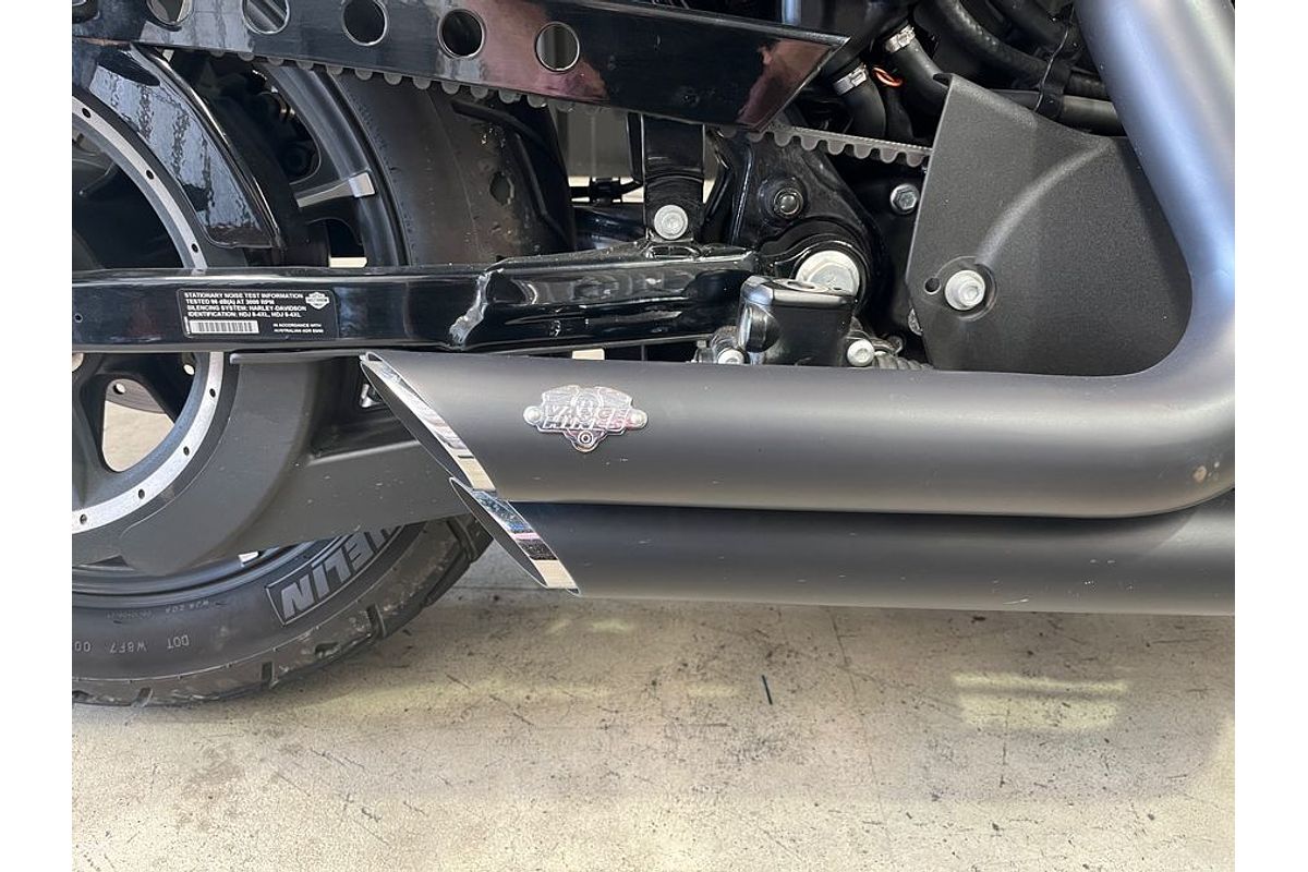 2015 Harley-Davidson SPORTSTER 16 IRON 883
