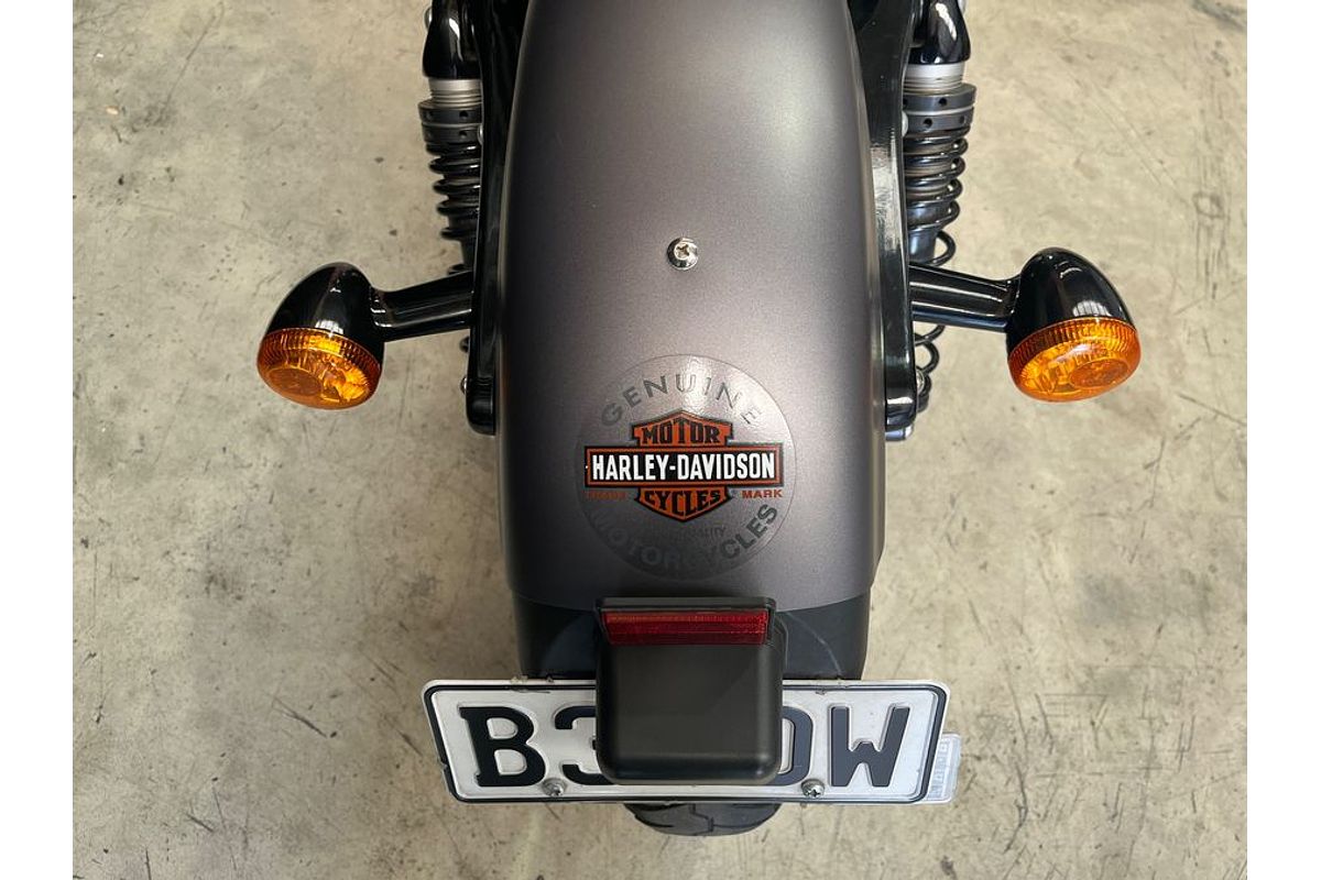 2015 Harley-Davidson SPORTSTER 16 IRON 883