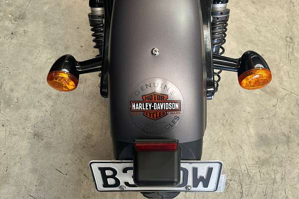 2015 Harley-Davidson SPORTSTER 16 IRON 883
