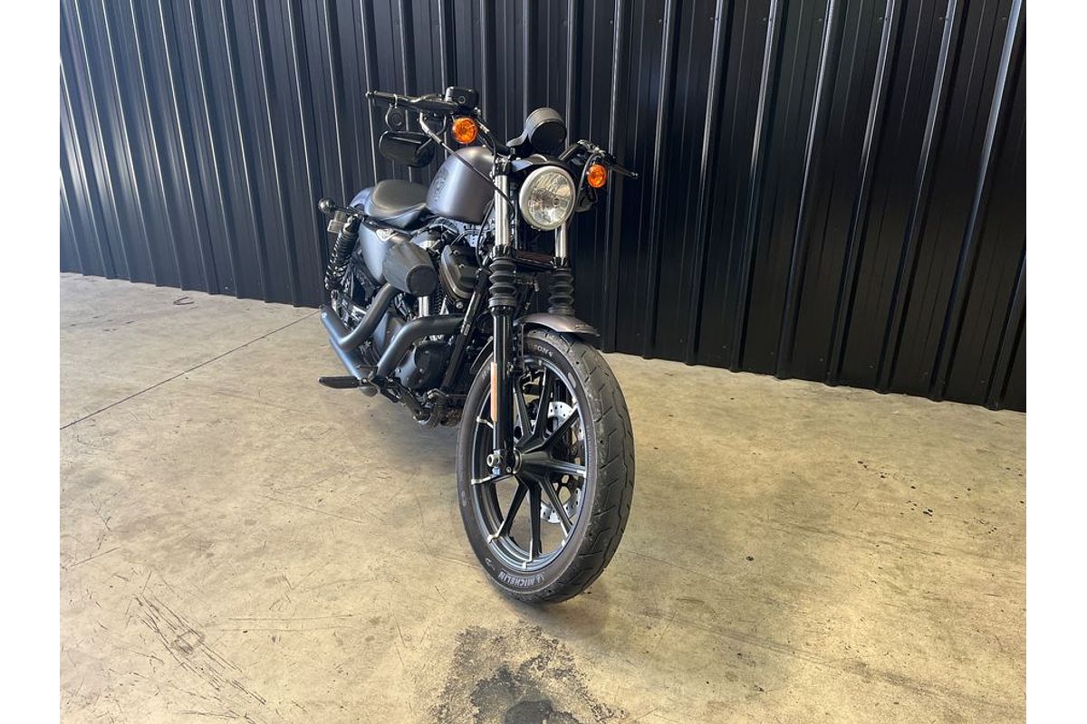 2015 Harley-Davidson SPORTSTER 16 IRON 883
