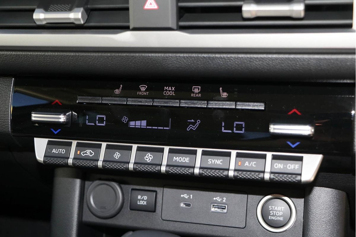 2024 Mitsubishi Triton GLS MV 4X4