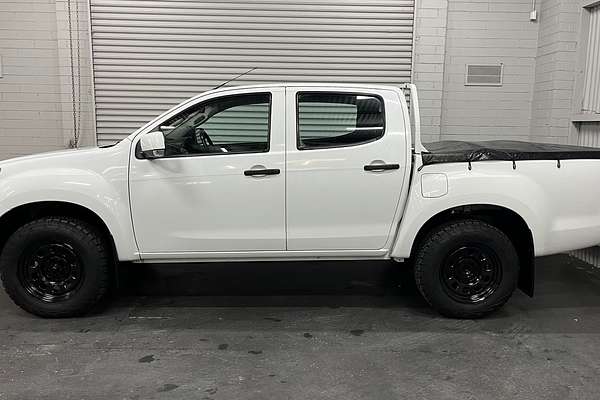 2016 Isuzu D-MAX SX High Ride Rear Wheel Drive