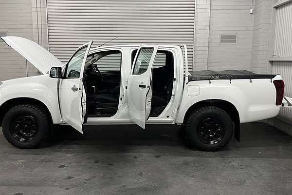 2016 Isuzu D-MAX SX High Ride Rear Wheel Drive