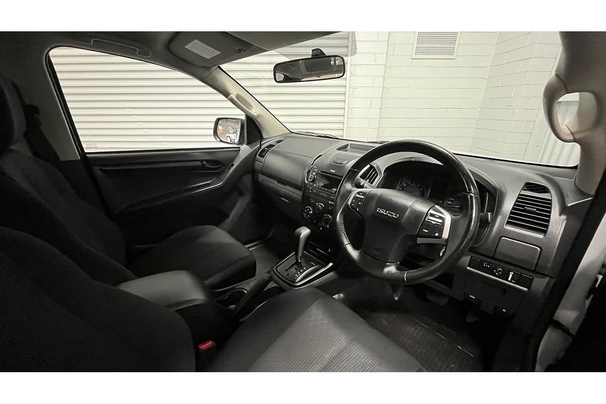 2016 Isuzu D-MAX SX High Ride Rear Wheel Drive