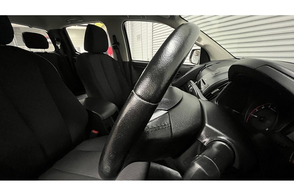 2016 Isuzu D-MAX SX High Ride Rear Wheel Drive