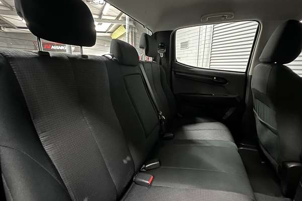 2016 Isuzu D-MAX SX High Ride Rear Wheel Drive