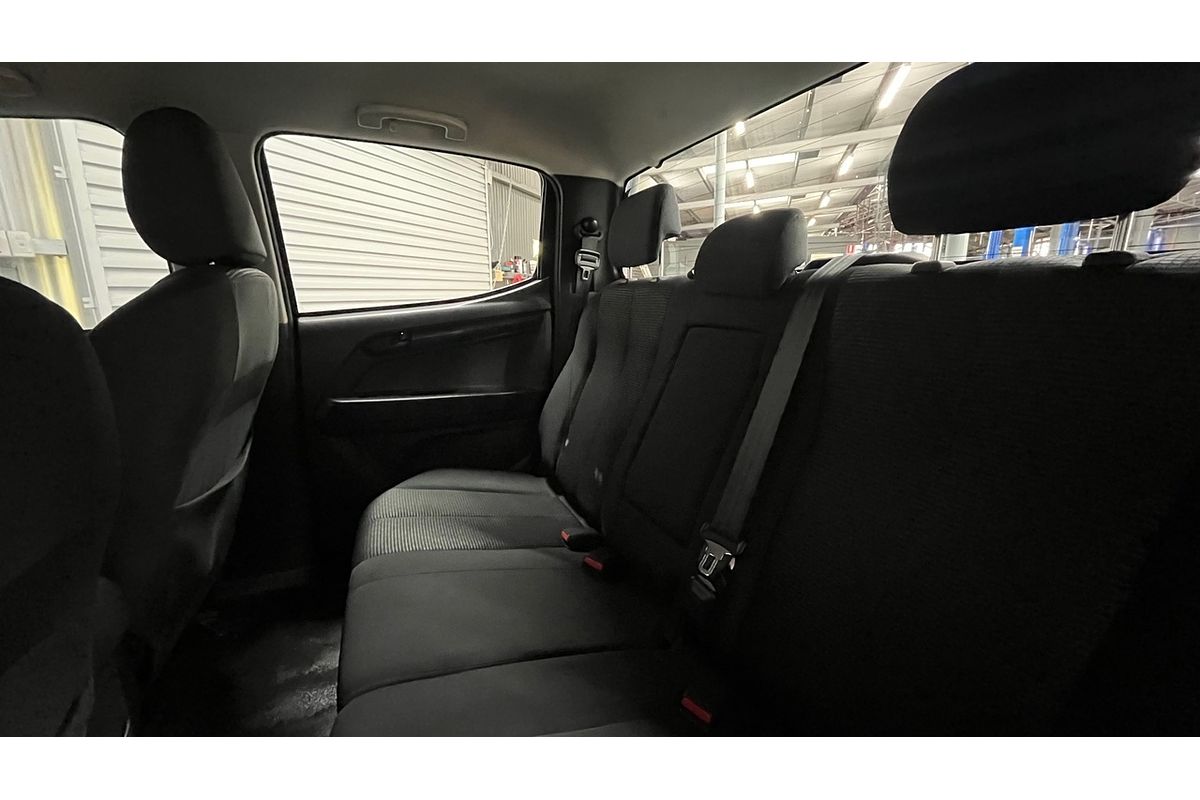 2016 Isuzu D-MAX SX High Ride Rear Wheel Drive