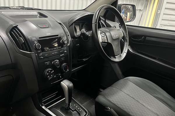 2016 Isuzu D-MAX SX High Ride Rear Wheel Drive
