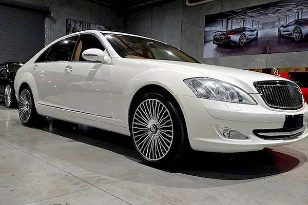 2006 Mercedes Benz S-Class S500 V221