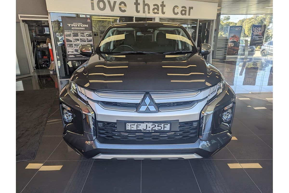 2023 Mitsubishi Triton GLS MR 4X4