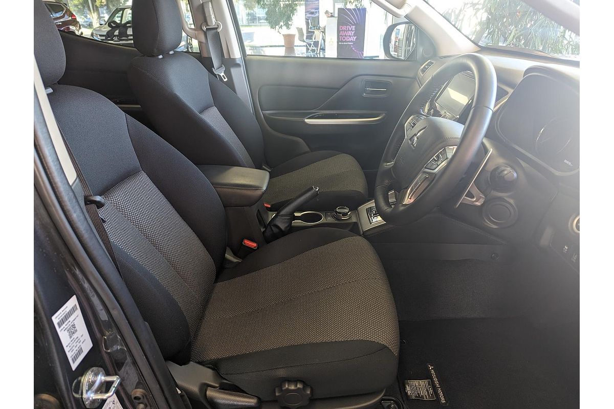 2023 Mitsubishi Triton GLS MR 4X4